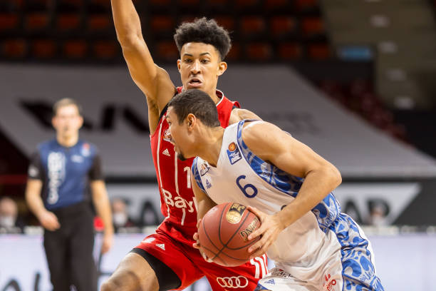 次出战都牵 次出战都牵